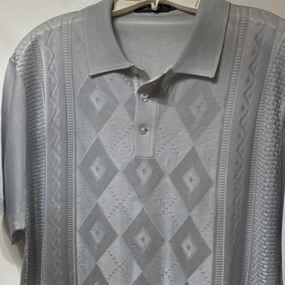 Elegant Silver Men's Polo Shirt - Picture 2 of 3